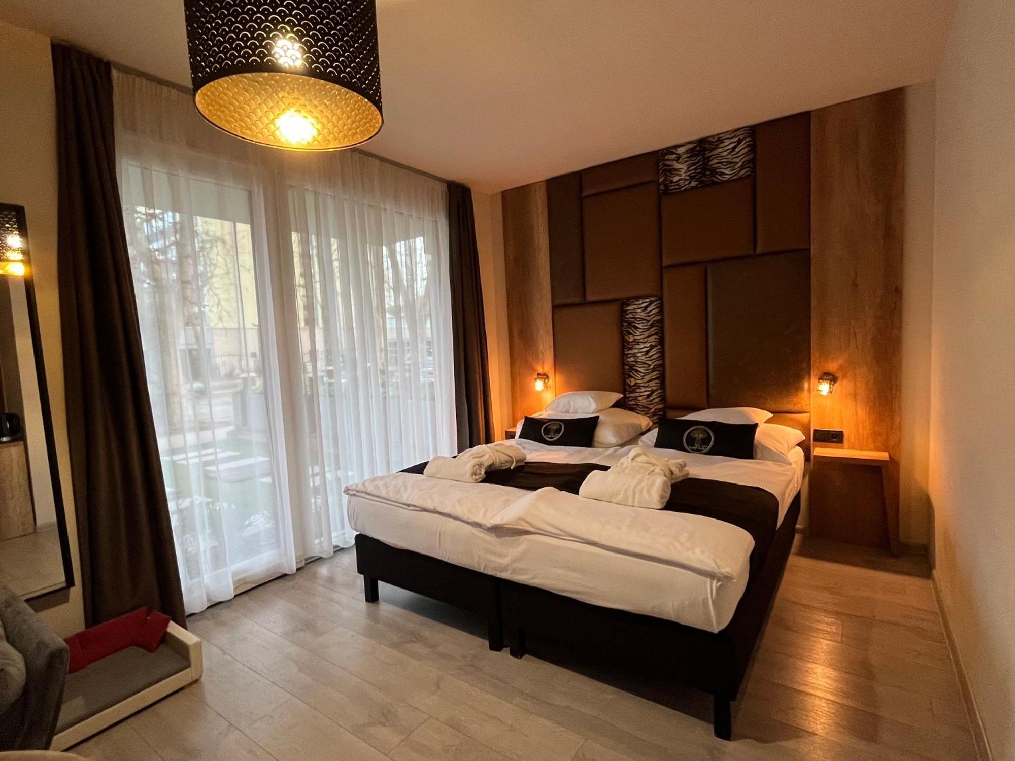 Baobab Suites Siofok Exterior photo